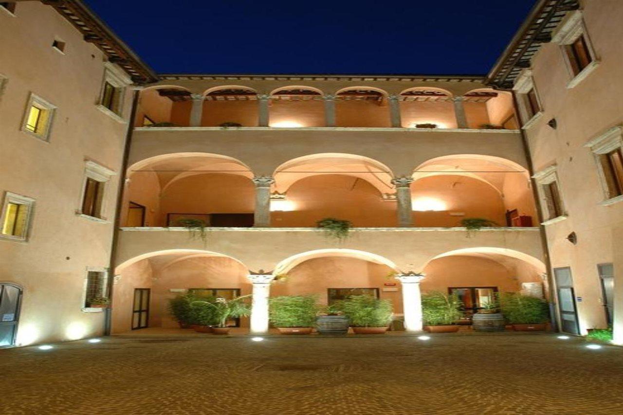 Palazzo Guiderocchi Hotel Ascoli Piceno Exterior photo